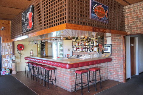 High Country Motel - E Caravan Parks 0