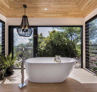 Hilltop Hideaway Luxury Style - E Caravan Parks