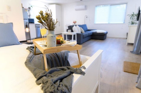 Hinterland Boutique Cottages -Cozy Cottage - E Caravan Parks 0
