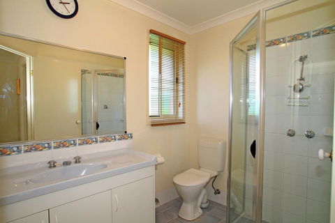 Holiday On The Water - E Caravan Parks 2
