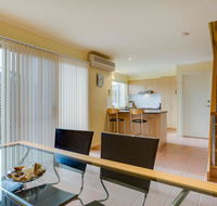 Holidays at Hollydene - E Caravan Parks