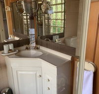 Holly Cottage - E Caravan Parks