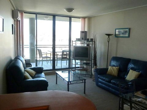 Homebush Bay Self-Contained Modern Two-Bedroom Apartments (BEN) - E Caravan Parks 2