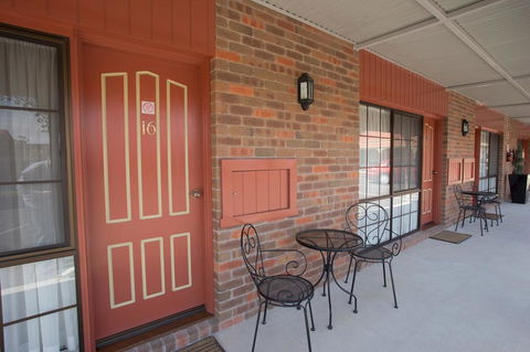 Horsham Country City Motor Inn - E Caravan Parks 2