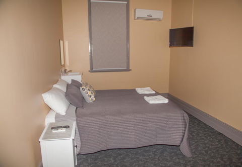 Hotel Cessnock - E Caravan Parks 1