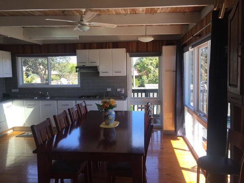 Island Getaway - E Caravan Parks 3