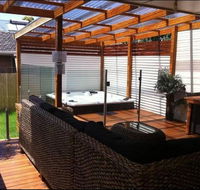 Island Living - E Caravan Parks