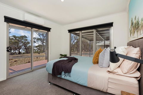 Jack's Point - E Caravan Parks 3