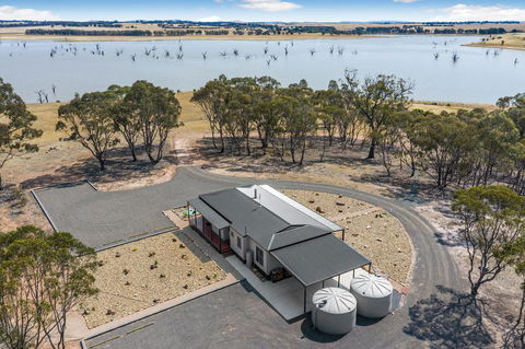 Jack's Point - E Caravan Parks 0