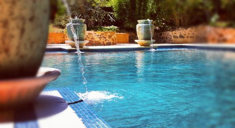 Jacobs Creek Retreat At Moorooroo Park - E Caravan Parks 1