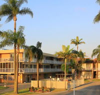 Jadran Motel  El Jays Holiday Lodge - E Caravan Parks
