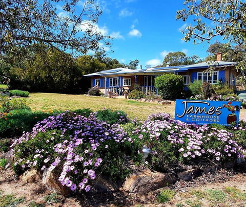 James Farmhouse - E Caravan Parks 3