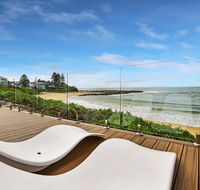 JoeAnne at Blue Bay Absolute Beachfront - E Caravan Parks