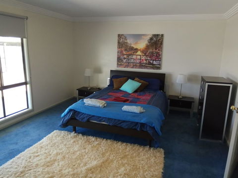 Joy On Joyce - E Caravan Parks 0