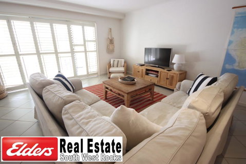 Jubilee Apartment No 10 - E Caravan Parks 0