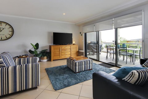Jubilee Apartment No 5 - E Caravan Parks 3
