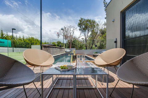 Kalina Retreat: Resort Style Tennis & Pool - E Caravan Parks 1