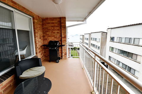 Kanangra - Waterviews From The Balcony - E Caravan Parks 0