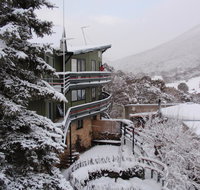 Kasees Apartments  Mountain Lodge - E Caravan Parks
