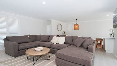 Kay's Hideaway - WiFi - Air-conditioned - E Caravan Parks 1