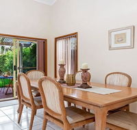 Keepsake Cottage  Shoal Bay - E Caravan Parks