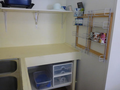 Kenny's Cabin - E Caravan Parks 3