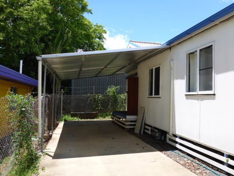 Kenny's Cabin - E Caravan Parks 0