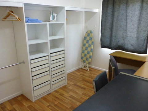 Kenny's Cabin - E Caravan Parks 2