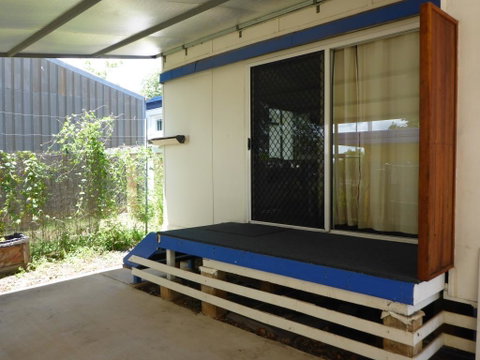 Kenny's Cabin - E Caravan Parks 1