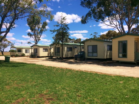 Kerang Cabins - E Caravan Parks 3