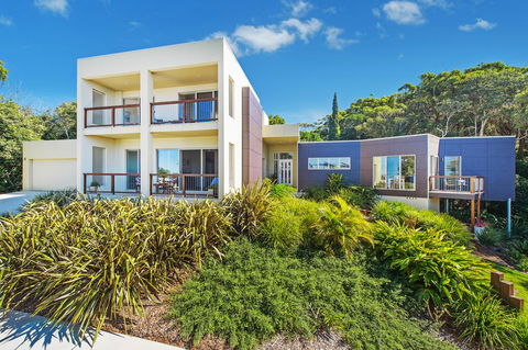 Kilala - Executive Home - E Caravan Parks 1