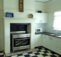 King Cottage - E Caravan Parks