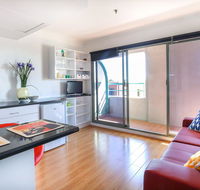 King location - life at your door - E Caravan Parks