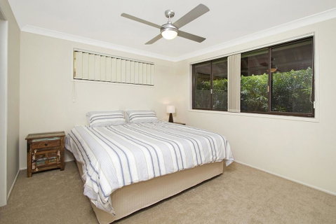 KINGSCLIFF HOLIDAY HOME ON THE HILL - SYD'S VIEW - E Caravan Parks 1