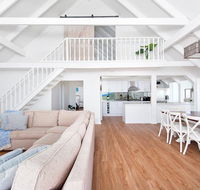 Kingsley Beach House - Boat Harbour - E Caravan Parks