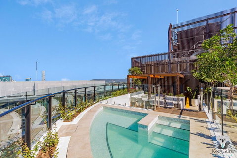 KOZYGURU FORTITUDE VALLEY HOLIDAY STYLE 2 BED APT FREE PARKING QFV211-1601 - E Caravan Parks 2