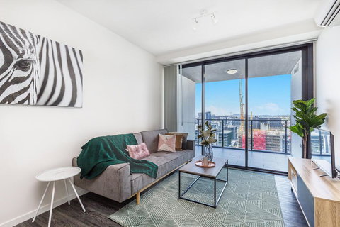 KOZYGURU SOUTH BRISBANE FUNKY 1 BED APT FREE PARKING QSB027-1810 - E Caravan Parks 0