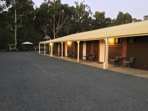Kyabram Country Motel - E Caravan Parks 1