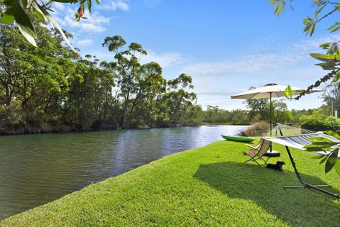 Lake Frontage Family Fun Home - E Caravan Parks 0