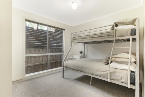 Lake House - E Caravan Parks 2