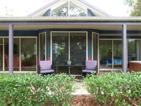Lake Russell Lakeside Retreat - E Caravan Parks 2