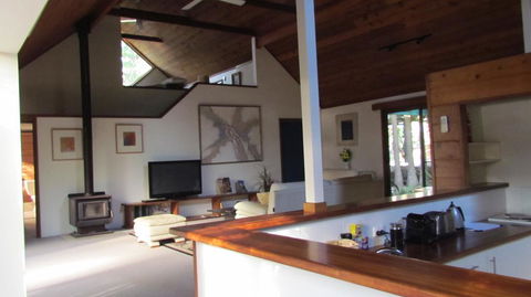 Lake Russell Luxury Retreat - E Caravan Parks 2