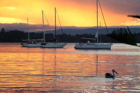 Lakes Edge Cottage - E Caravan Parks 0