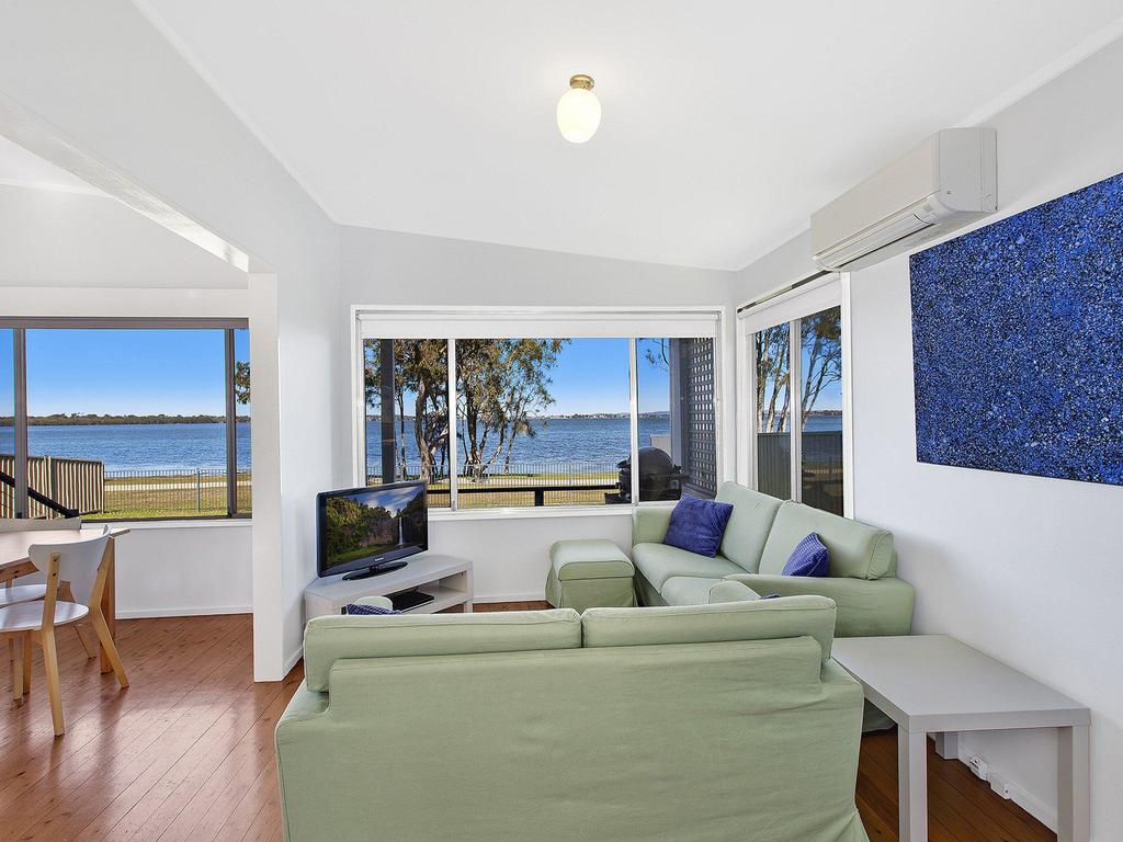 Buff Point NSW E Caravan Parks