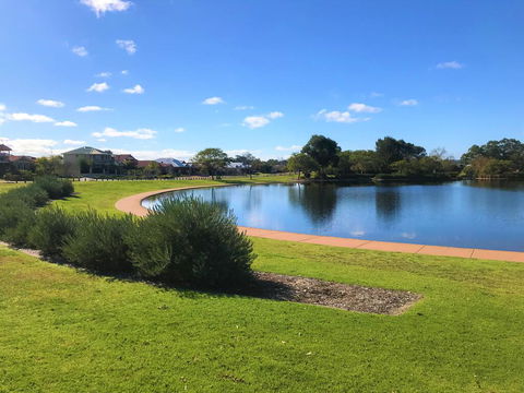 Lakeside Fun House Near The Swan Valley - E Caravan Parks 3