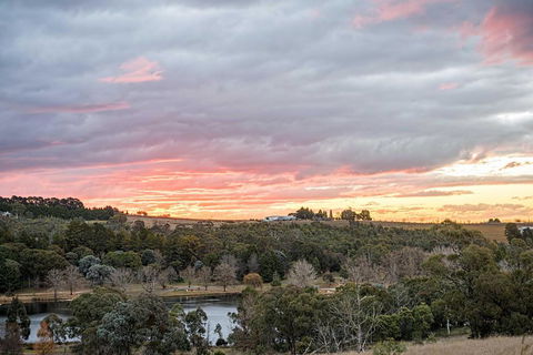 Lakeview Luxury Retreat - E Caravan Parks 2