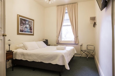 Lancefield Guest House - E Caravan Parks 1