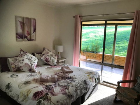 Laurel View Bed And Breakfast Retreat - E Caravan Parks 2