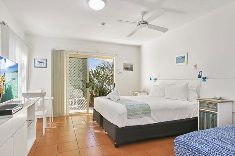 Lennox Beach Resort - E Caravan Parks 1
