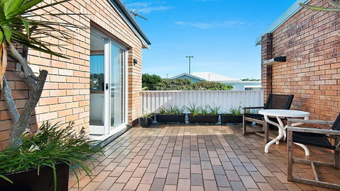 Lennoxville - Lennox Head - WiFi - Air-Conditioning - E Caravan Parks 3